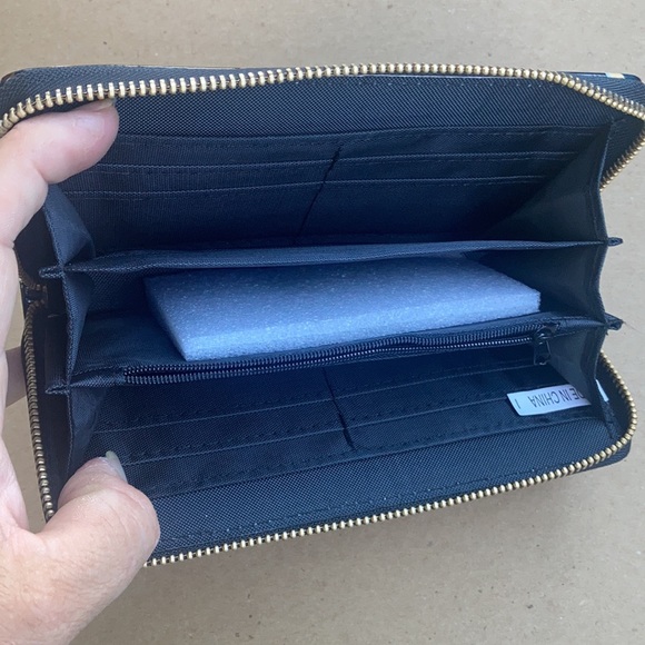 NWT Michelle & Barack Obama Magazine Cover Wallet - Picture 5 of 5